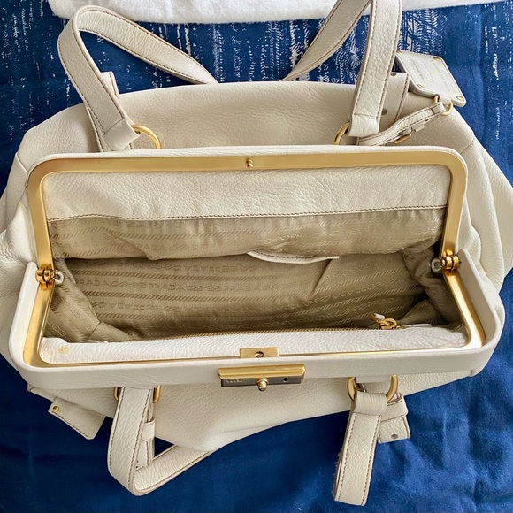 Large deerskin leather authentic Prada bag - Picture 7 of 11